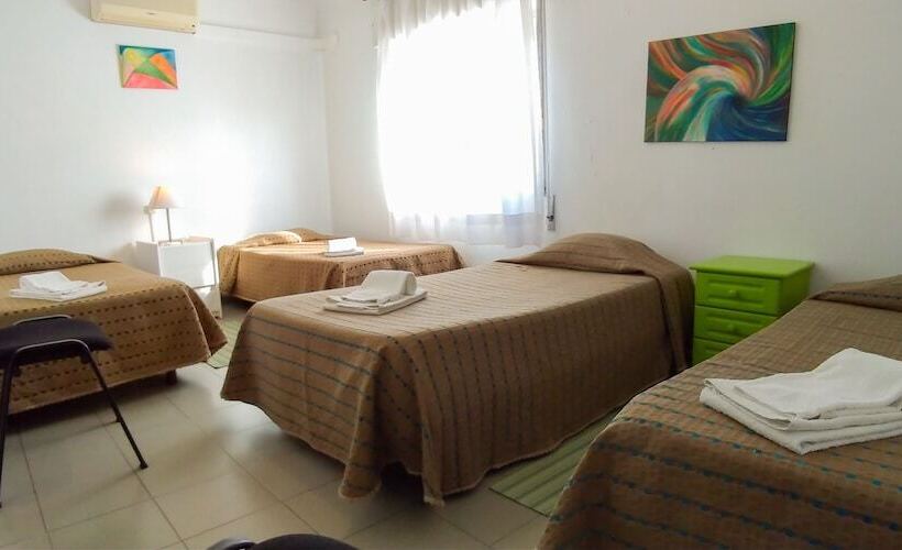 Четырехместный Номер Стандарт, E Nove Lounge Hostel Caffe