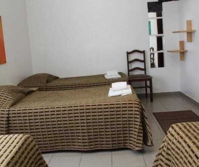 Четырехместный Номер Стандарт, E Nove Lounge Hostel Caffe