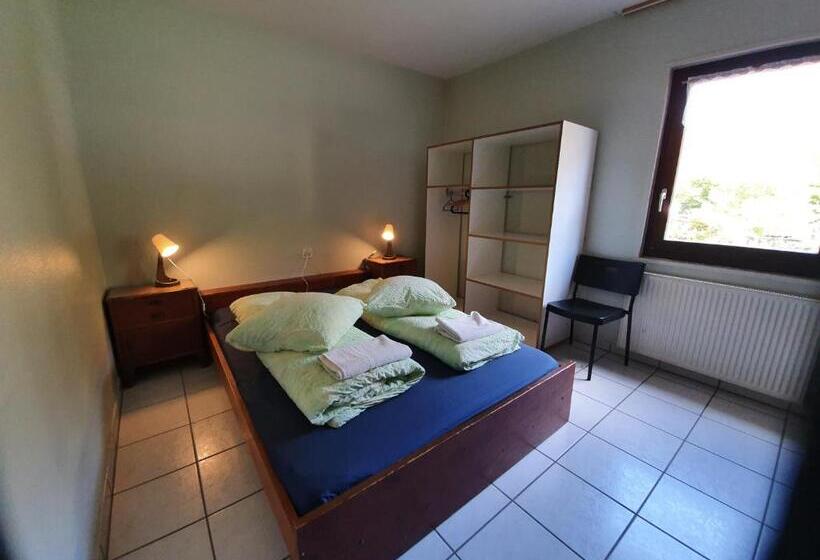 Номер Стандарт Совместная Ванная, Hostel Le Chandelier