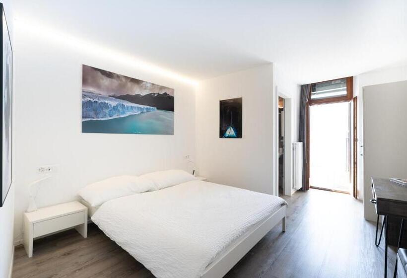 Номер Стандарт Вид на Озеро, Exclusive Boutique Hotel Elisabetta
