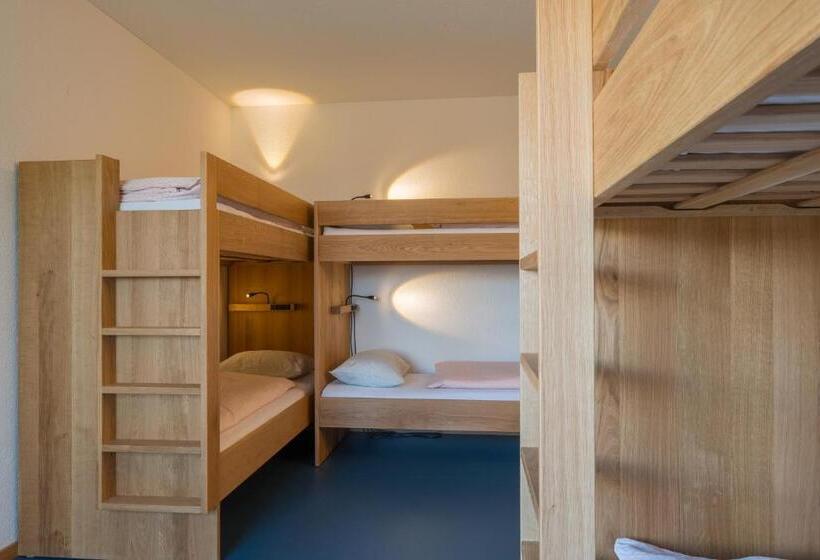 מיטה בחדר משותף, Zug Youth Hostel