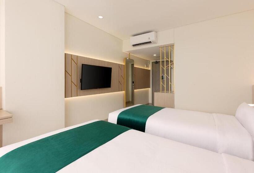 Номер Superior, Elsotel Purwokerto By Daphna Management