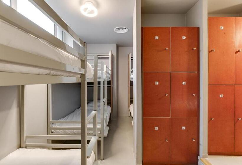 Bed in Shared Room, Clinknoord Hostel