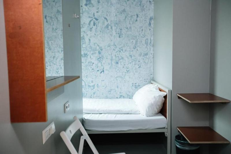 Standard Single Room, Clinknoord Hostel