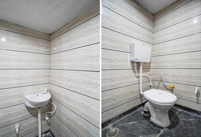 Трехместный Номер Классика, Oyo Kvs Guest House