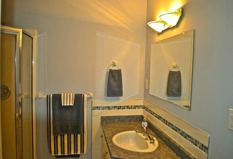 스위트, Madeira Park Oceanview Suites