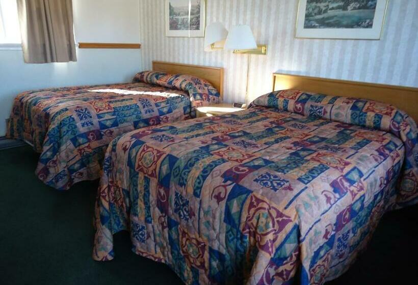 Номер Стандарт 2 Двуспальные Кровати, Kingsway Inn