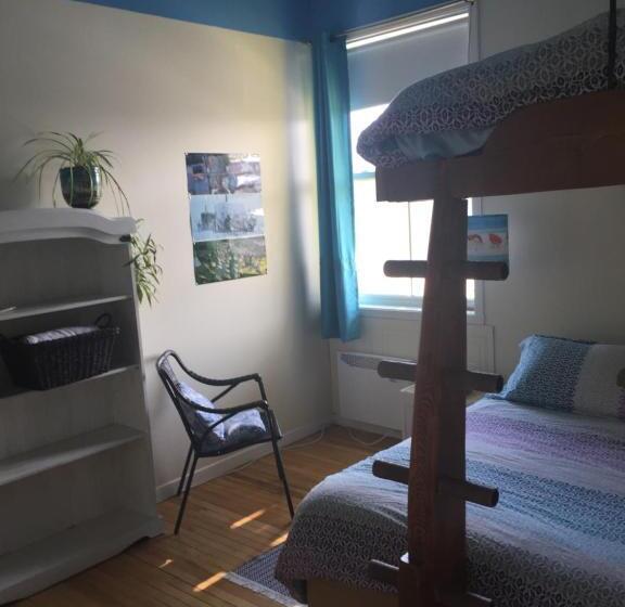 스탠다드 룸 더블 침대, Auberge Internationale Le Tangon