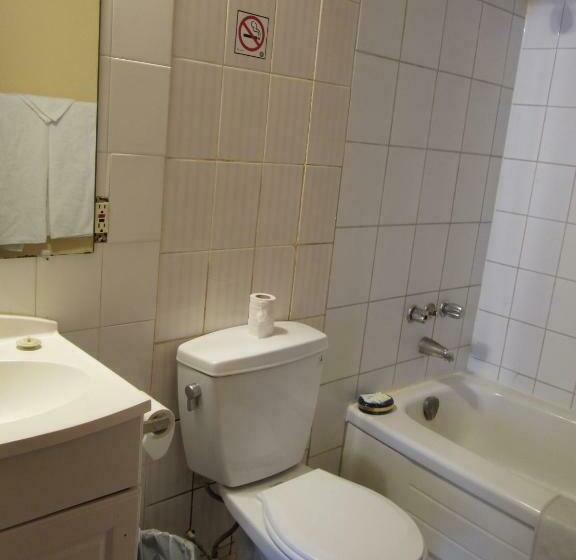 Номер Стандарт, Cedar Springs Motel
