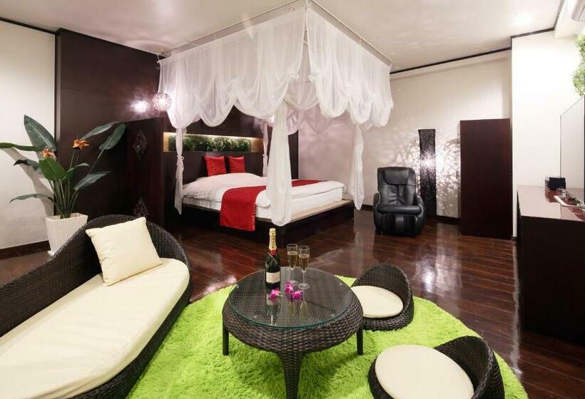 غرفة سوبيريور, The Lotus Bali