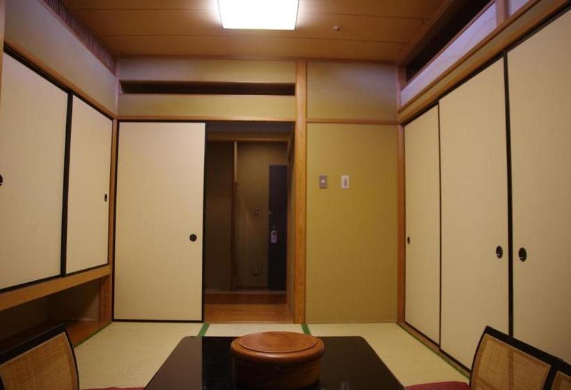 Номер Стандарт, Gifu Castle Inn