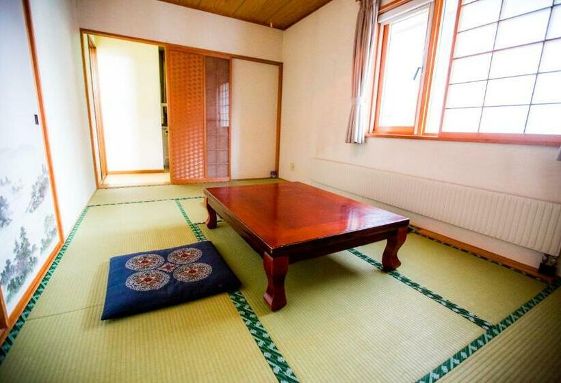 Апартаменты 2 Спальни, Rusutsu Lodges Pension Lilla Huset