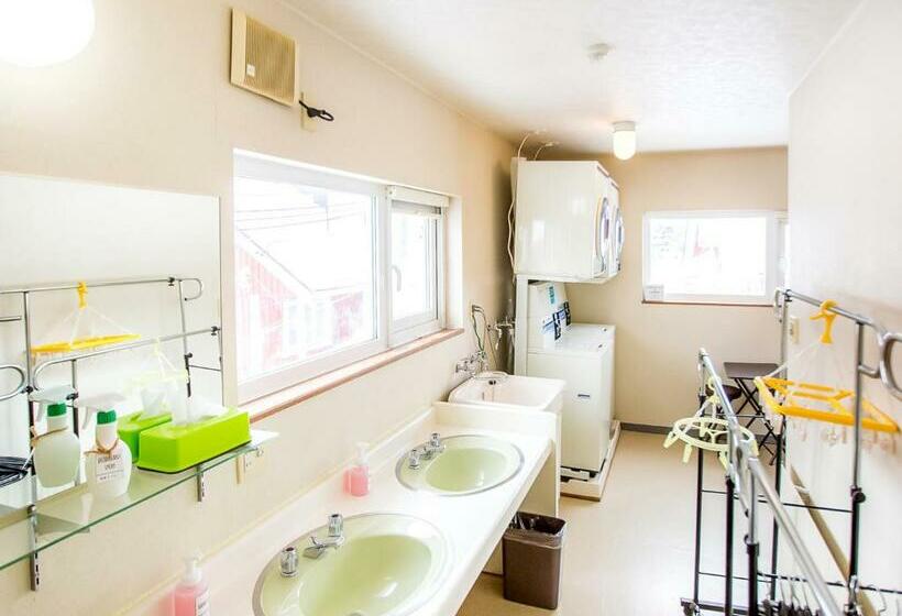 스탠다드 트리픔 룸 공동욕실, Rusutsu Lodges Pension Lilla Huset