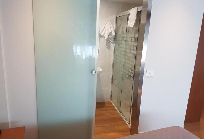 Номер Стандарт, Hostal Galicia Arteixo