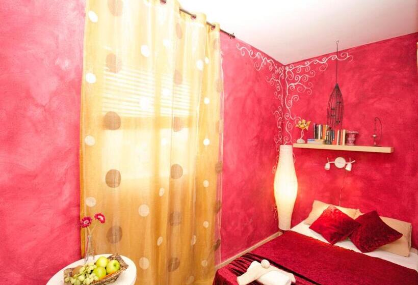 Quarto Basic, The Villa Sunlight