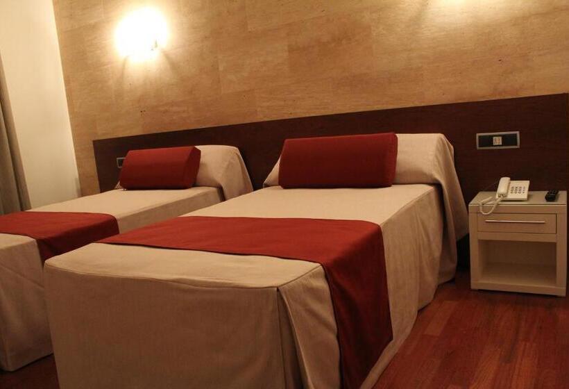 Номер Стандарт Адаптированный для Инвалидов, Escuderos Hotel Cruz