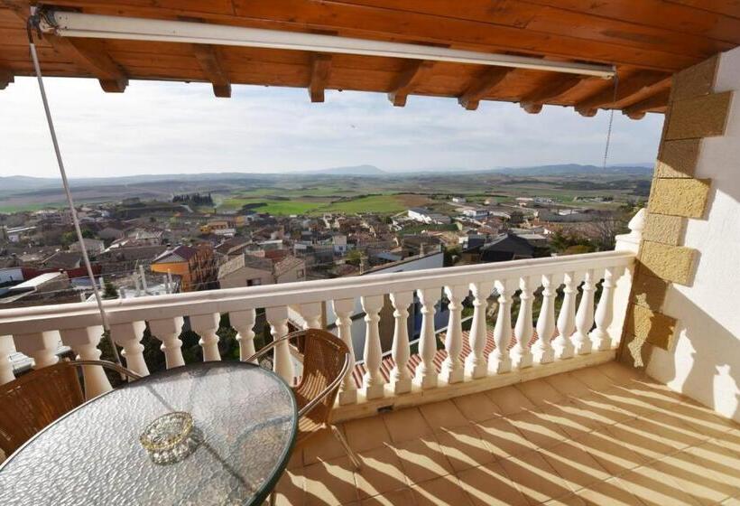 Апартаменты 3 Спальни, Rural El Castillo