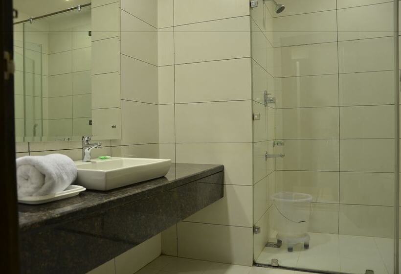 Номер Deluxe, Best Western Swing High Katra