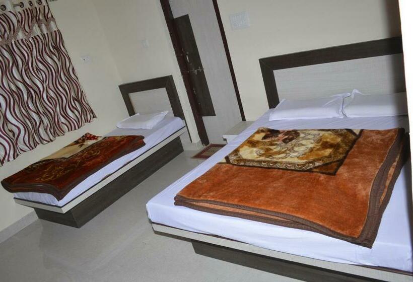 اتاق لوکس, Mittal Inn