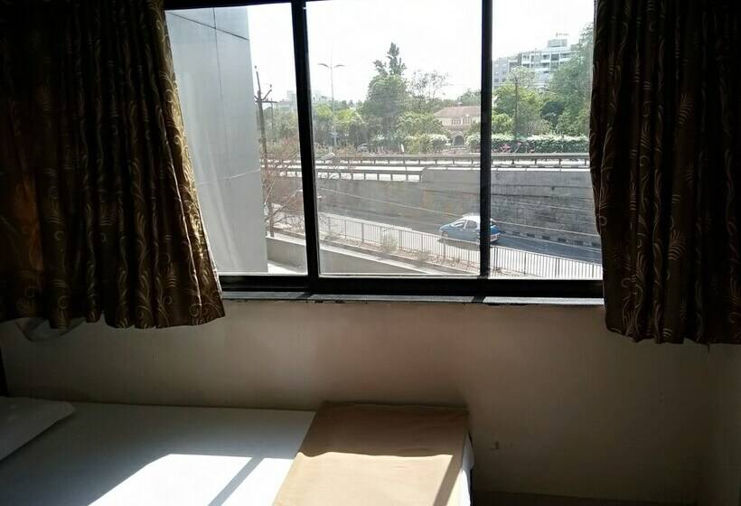 غرفة ديلوكس, Rajshree Lodging