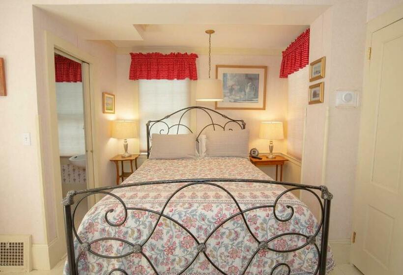 Номер Deluxe Кровать Куин, Clark Currier Inn