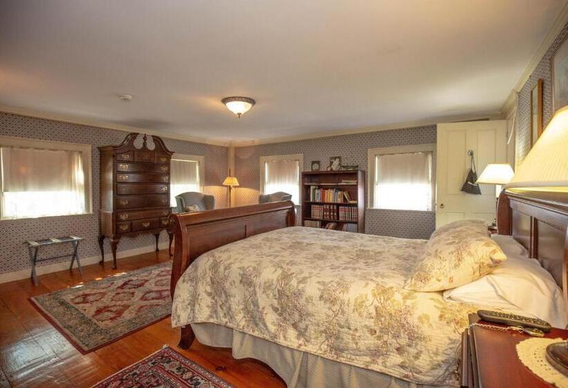 Номер Классика Кровать Квин, Clark Currier Inn