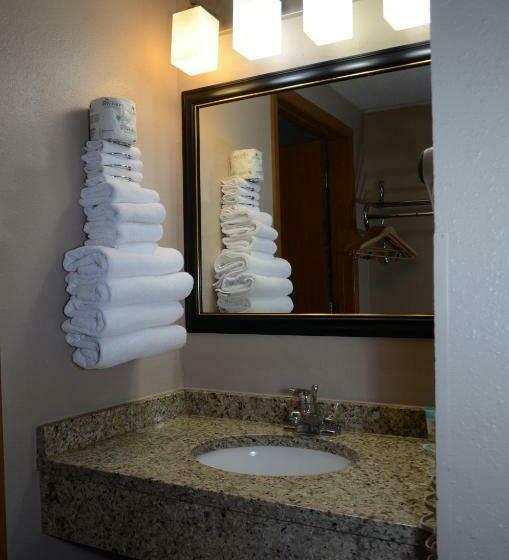 Стандартный Номер Кровать Кинг, North Star Hotel Pictured Rocks