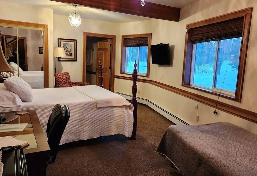 חדר דלוקס, Maria's Creekside B&b