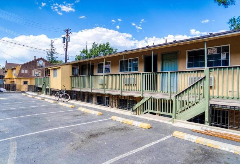 Стандартный Номер Кровать Кинг, Budget Inn