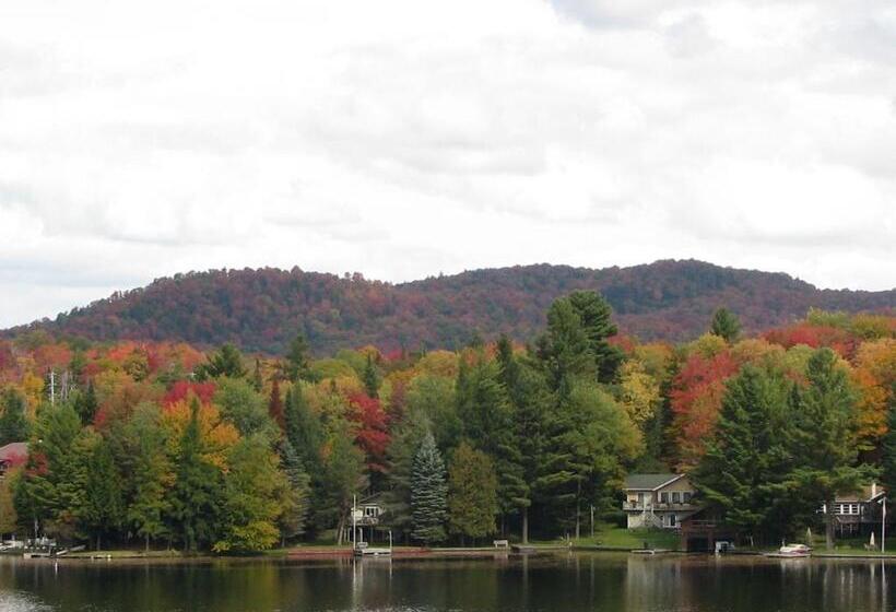 Хижина, Pine Knoll Hotel Lakeside Lodge & Cabin