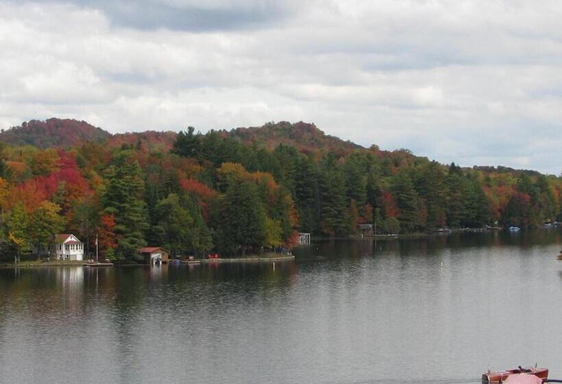 Номер Стандартный Кровать Куин, Pine Knoll Hotel Lakeside Lodge & Cabin