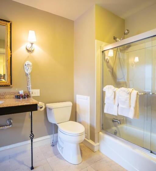 Номер Deluxe, Cameron Estate Inn