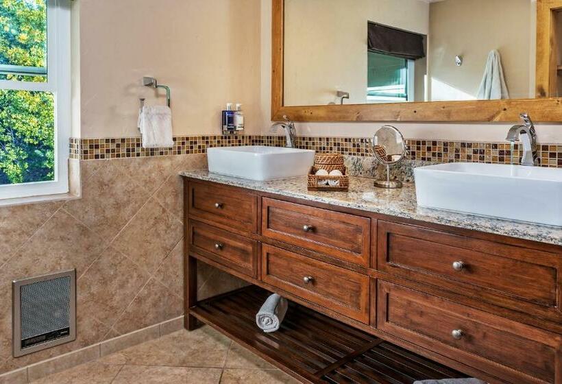 Номер Deluxe Кровать Кинг, Sheridan House Inn  Adult Only Accommodation