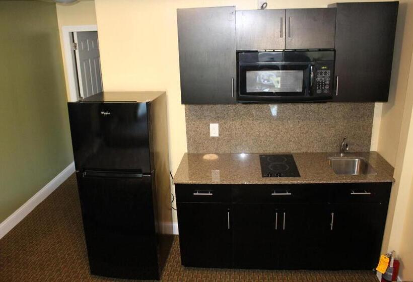 Апартаменты 3 Спальни, Crown Inn Motel Yorktown
