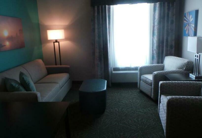 מיטת קינג בסוויטה, Baymont By Wyndham Andrews Tx