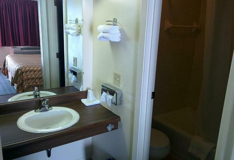 Номер Стандарт, Economy Inn Toledo Perrysburg