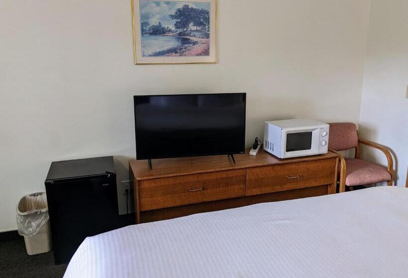 스탠다드 룸 킹사이즈 침대, Fairground Inn