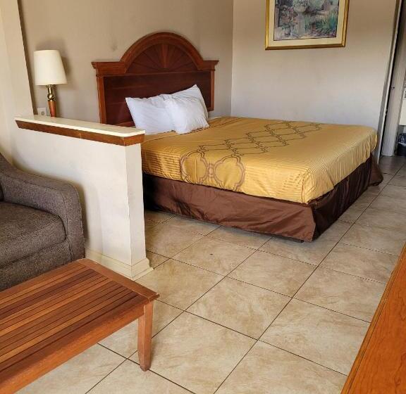Люкс Deluxe Кровать Кинг, Highland Inn Denham Springs Baton Rouge East