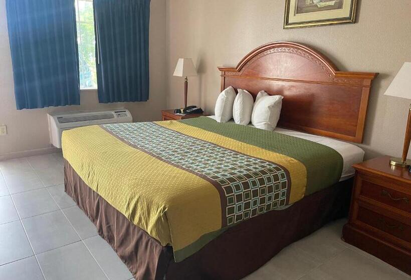 Номер Стандарт Кровать Кинг Адаптированный для Инвалидов, Highland Inn Denham Springs Baton Rouge East