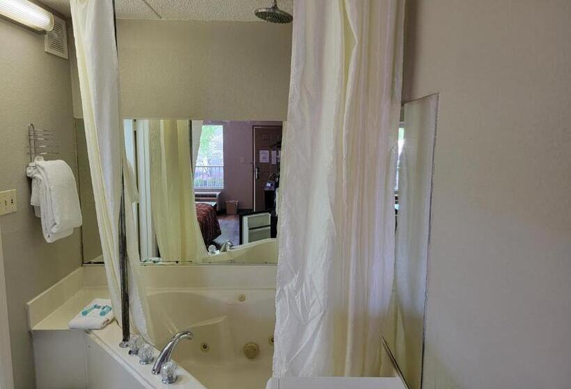 Стандартный Номер Кровать Кинг, Studio 9 Inn & Suites