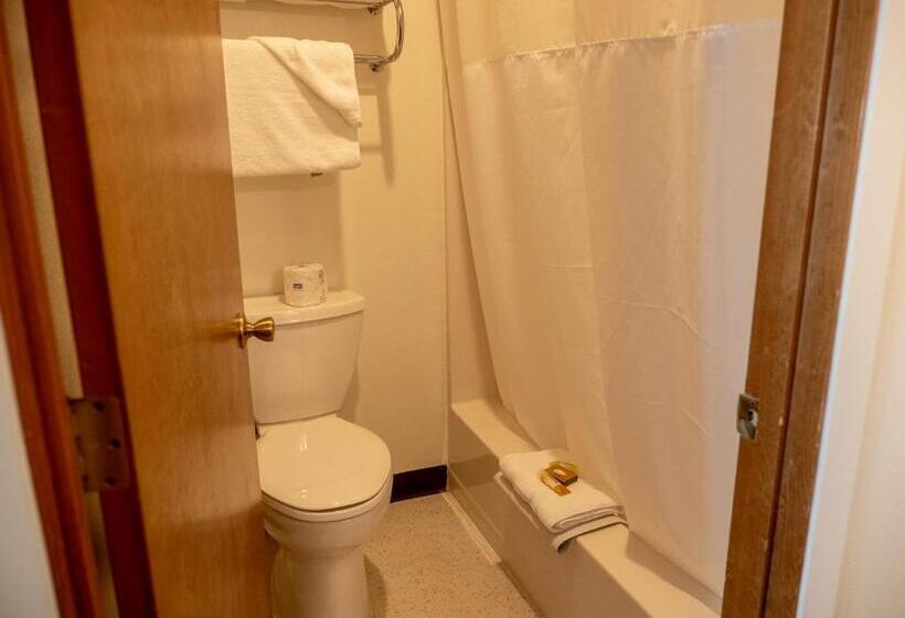 Стандартный Номер Кровать Кинг, Eagle Cap Chalets