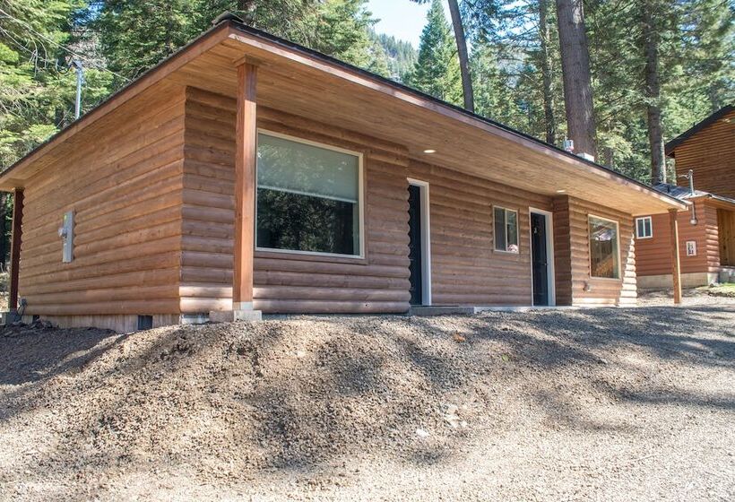 Хижина, Eagle Cap Chalets