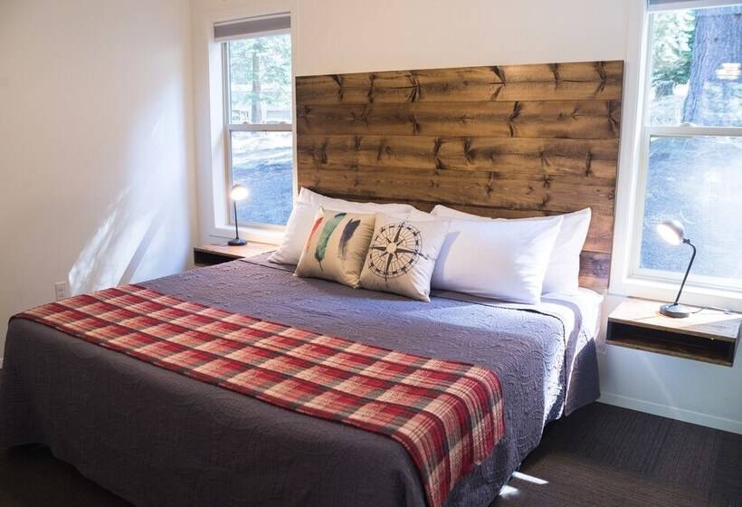 Хижина, Eagle Cap Chalets