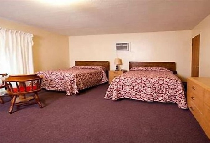 Номер Стандарт 2 Двуспальные Кровати, Charlie's Motel