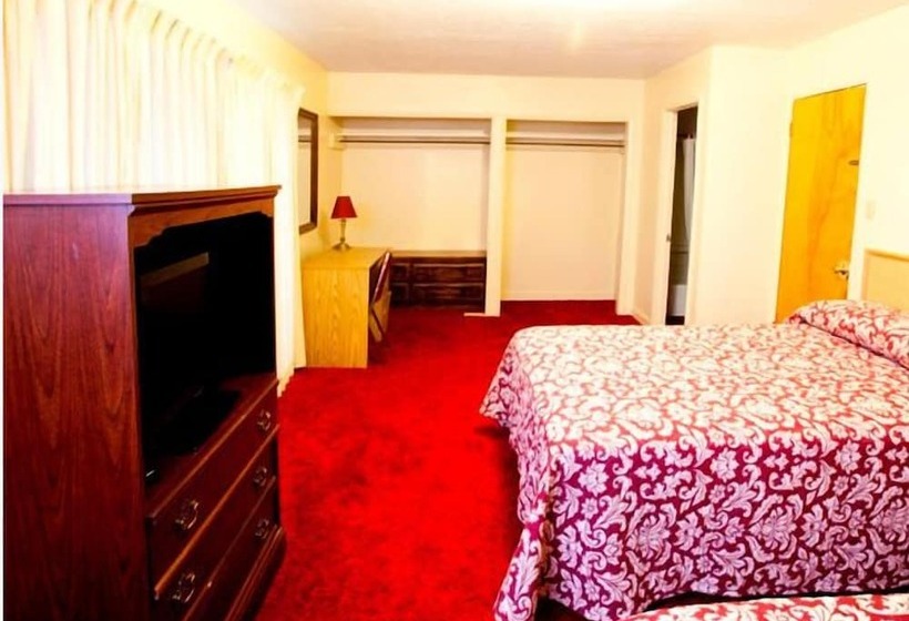Номер Стандарт 2 Двуспальные Кровати, Charlie's Motel