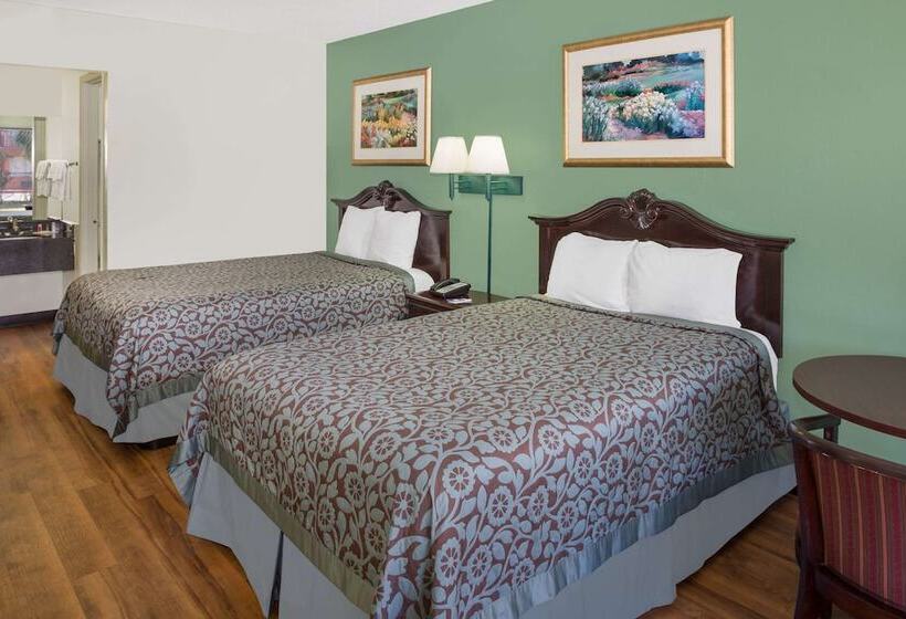 스탠다드 룸 더블 침대 2개, Travelodge By Wyndham Fort Myers North