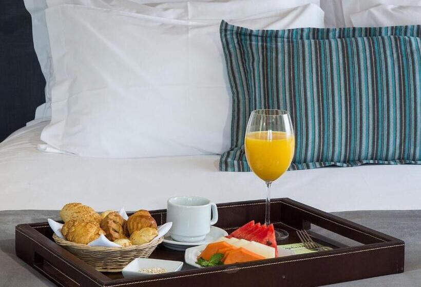 Стандартный Номер Кровать Кинг, Radisson Hotel Hauppauge Long Island