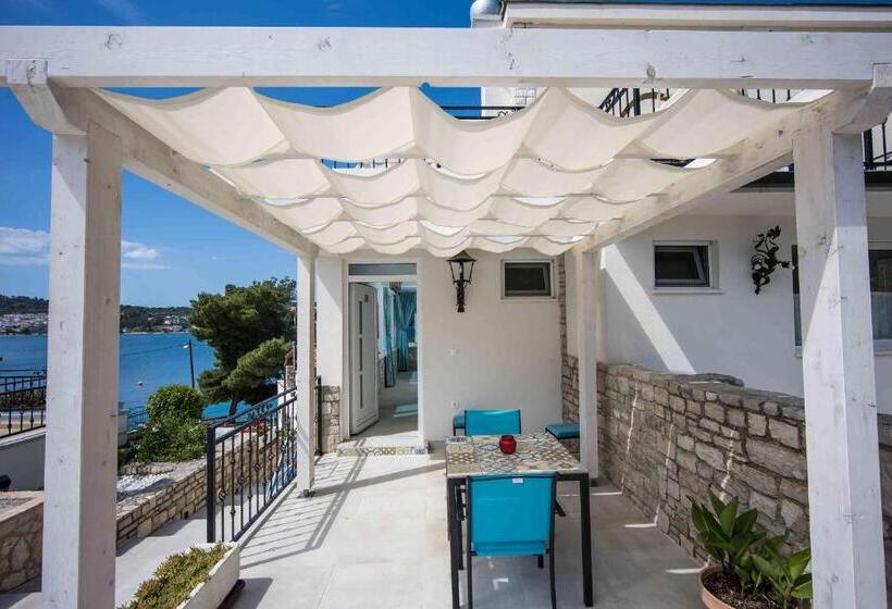 اتاق لوکس با چشم‌انداز دریا, Boutique Guesthouse Sveti Petar, On The Beach, Heated Pool & Boat Berth   Adult Only
