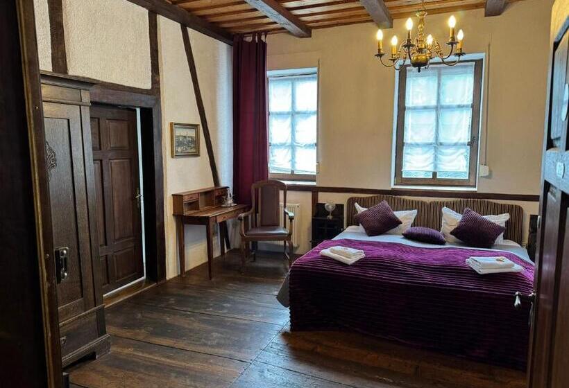 Четырехместный Номер Стандарт, Schloss Hotel Kastellaun