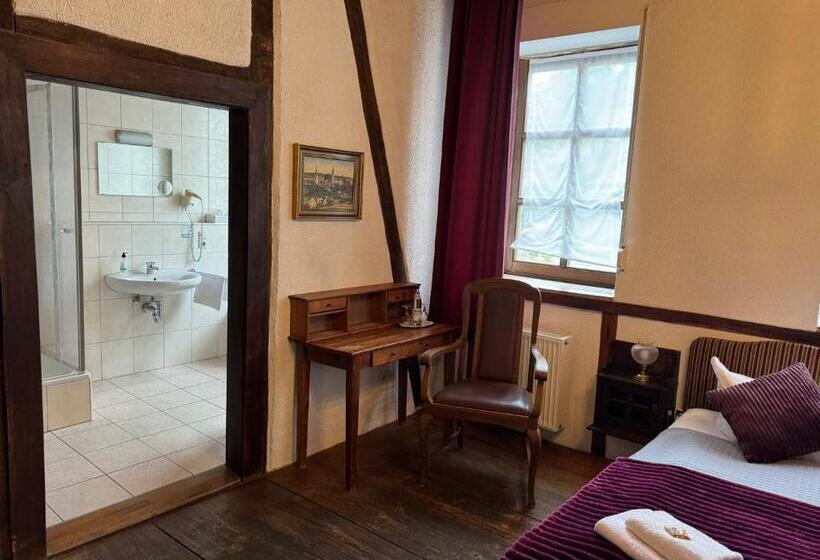 Четырехместный Номер Стандарт, Schloss Hotel Kastellaun
